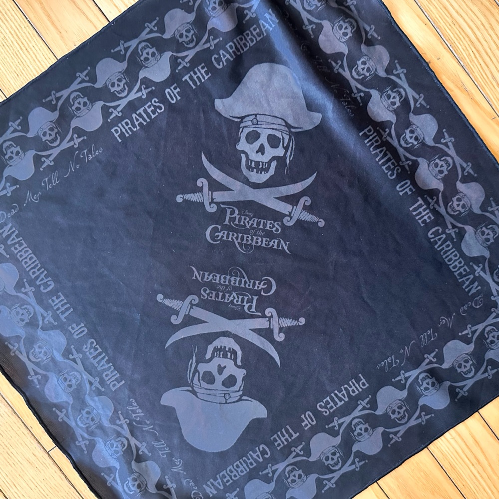 Disney Cruise Pirates of the Caribbean Bandana 🏴‍☠️